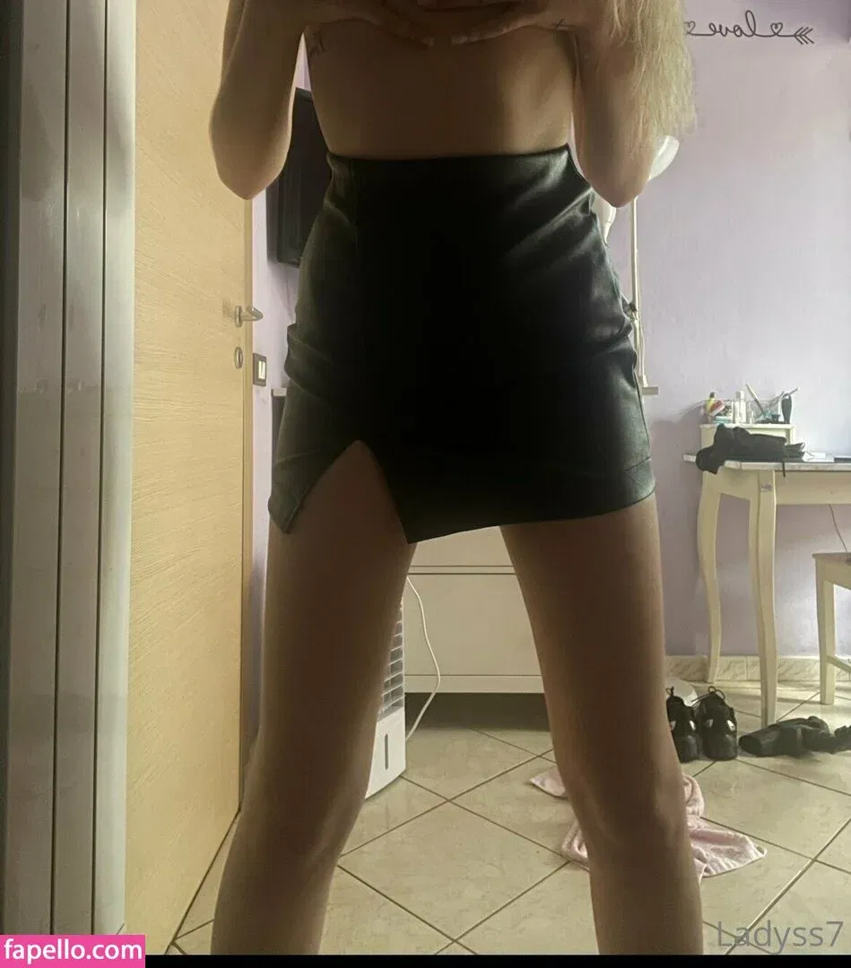 ladyss7 Onlyfans Photo Gallery 