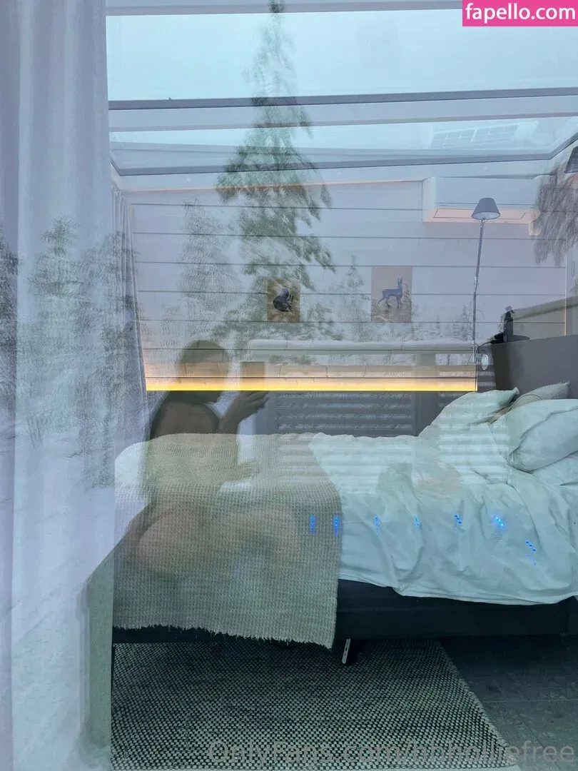 hhholliefree Onlyfans Photo Gallery 