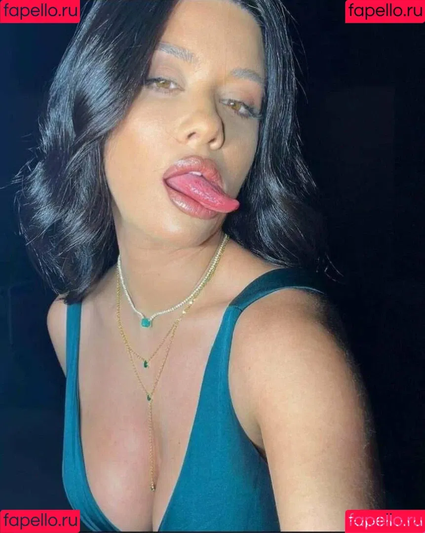 Cynthia Stephane Khalifeh Onlyfans Photo Gallery 