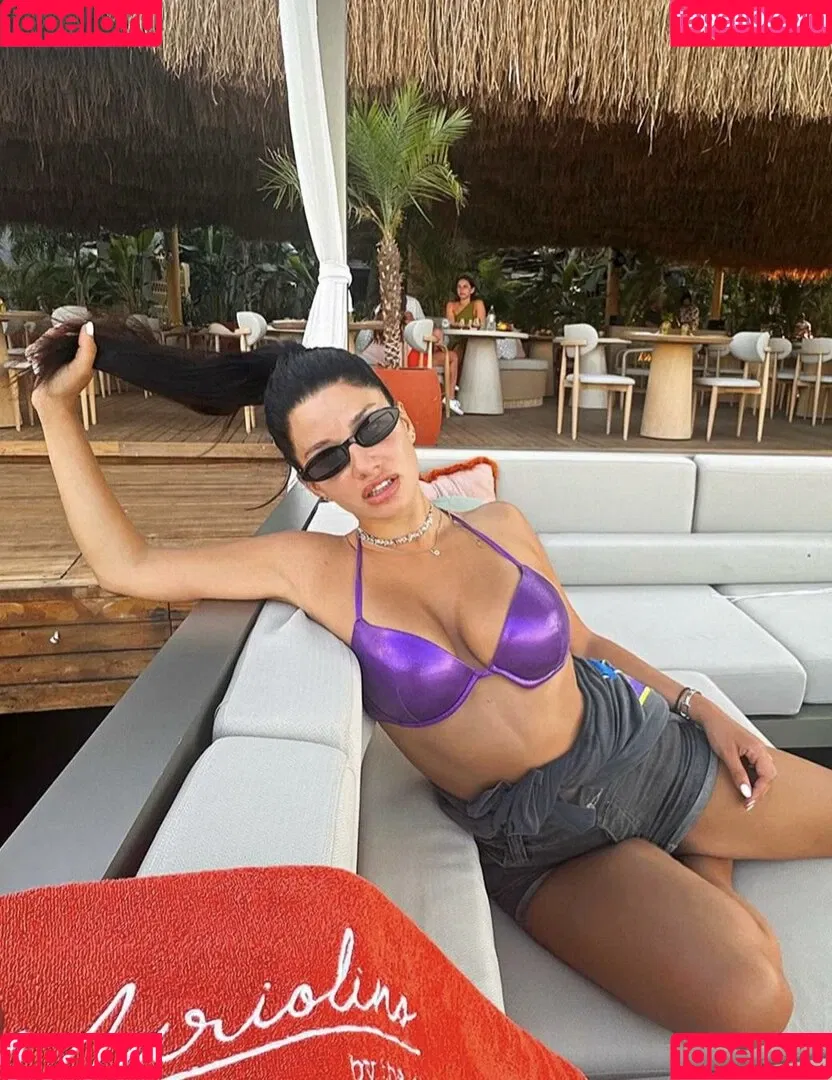 Cynthia Stephane Khalifeh Onlyfans Photo Gallery 