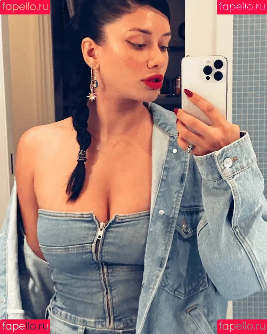 Cynthia Stephane Khalifeh Onlyfans Photo Gallery 