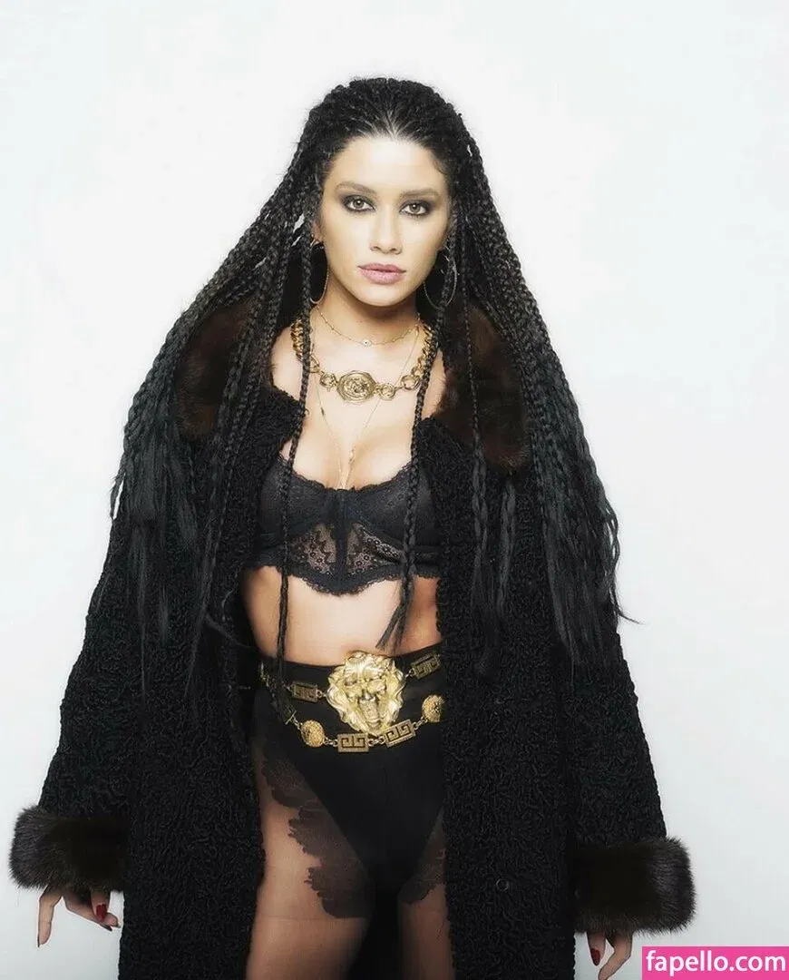 Cynthia Stephane Khalifeh Onlyfans Photo Gallery 