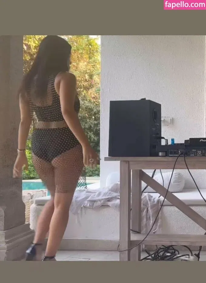 Cynthia Stephane Khalifeh Onlyfans Photo Gallery 