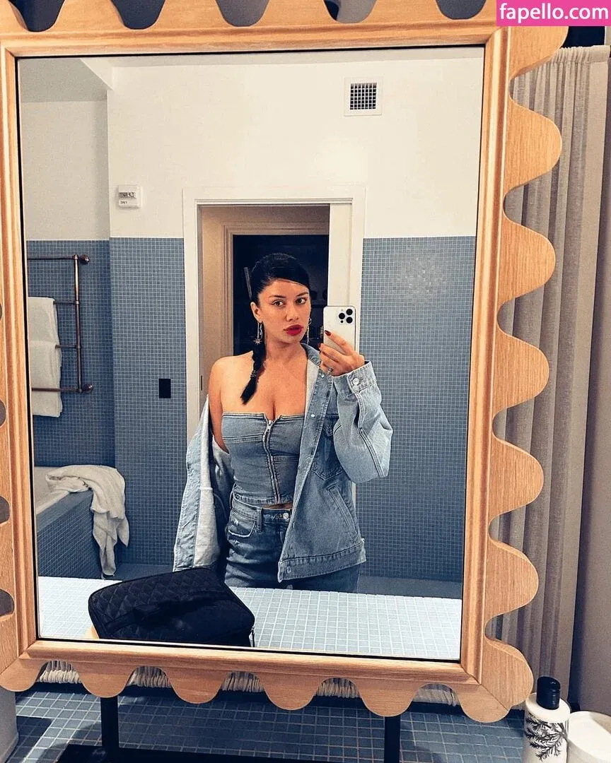 Cynthia Stephane Khalifeh Onlyfans Photo Gallery 