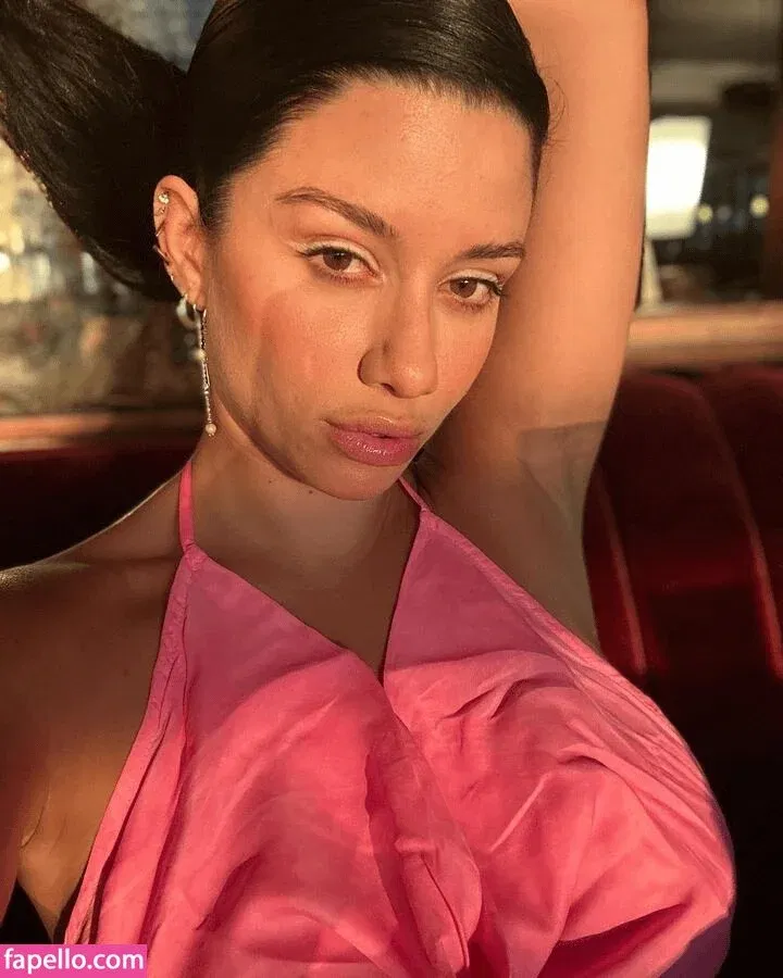 Cynthia Stephane Khalifeh Onlyfans Photo Gallery 