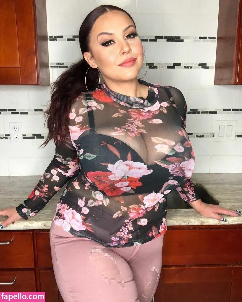 giablaze Onlyfans Photo Gallery 