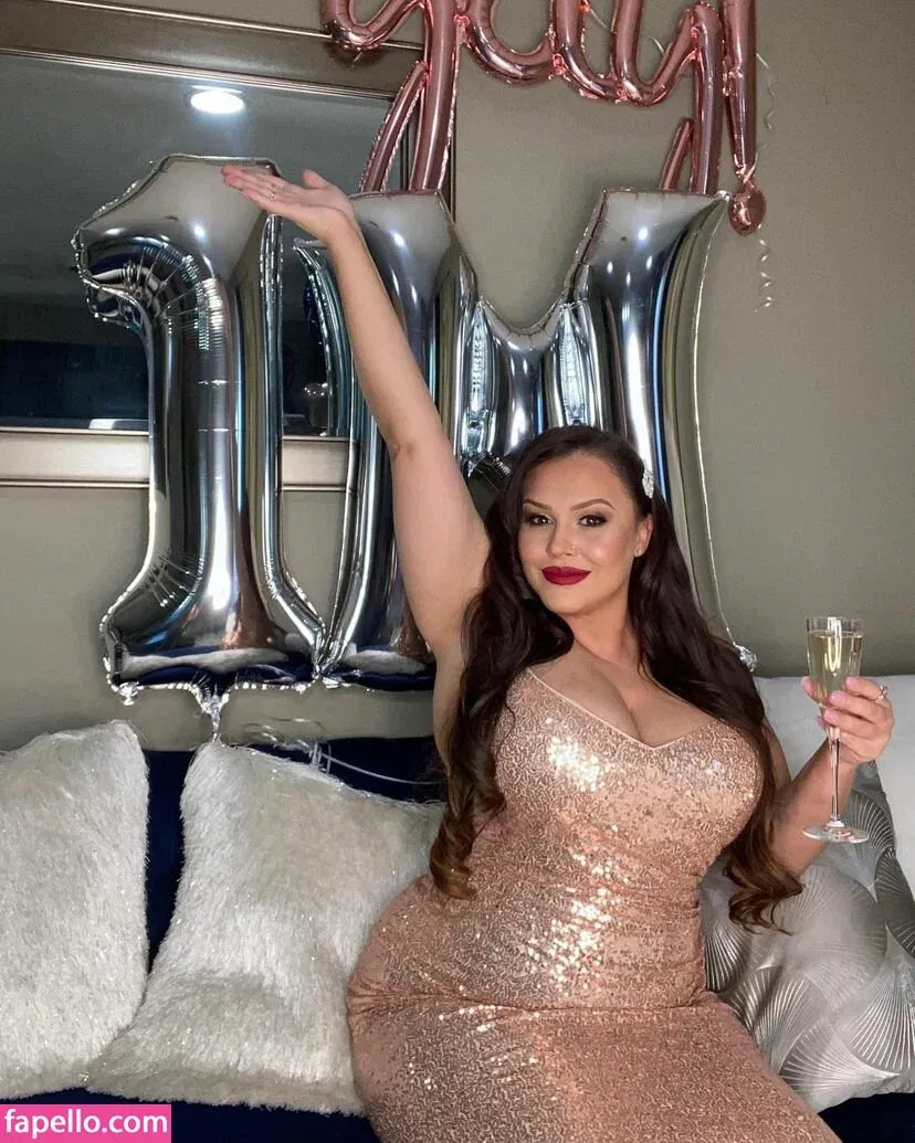 giablaze Onlyfans Photo Gallery 