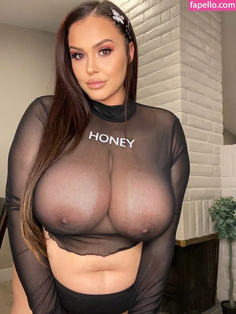 giablaze Onlyfans Photo Gallery 