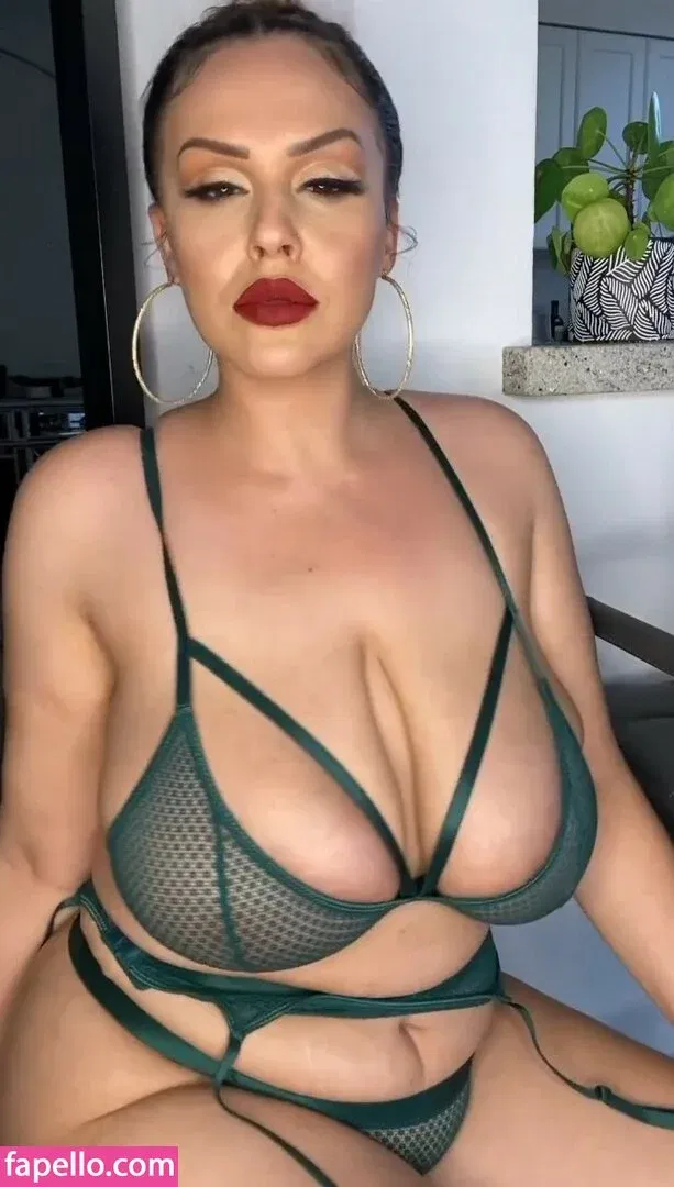 giablaze Onlyfans Photo Gallery 