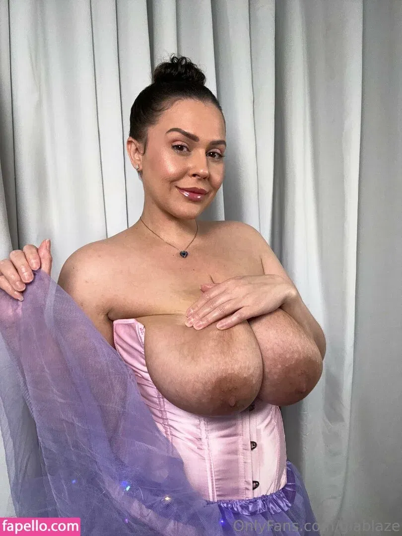 giablaze Onlyfans Photo Gallery 