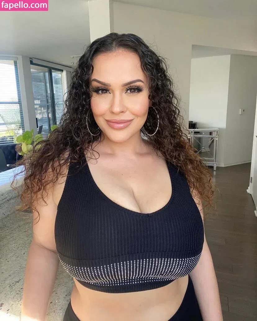 giablaze Onlyfans Photo Gallery 