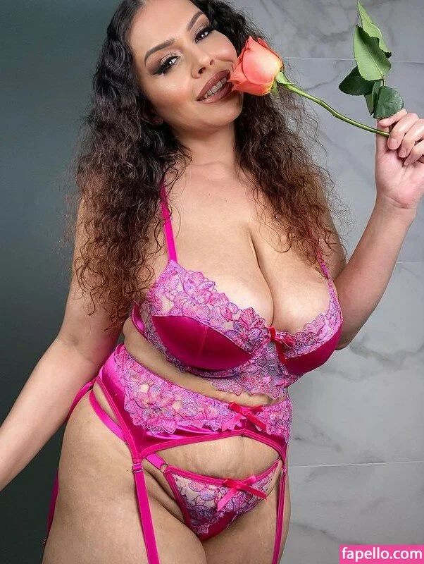 giablaze Onlyfans Photo Gallery 