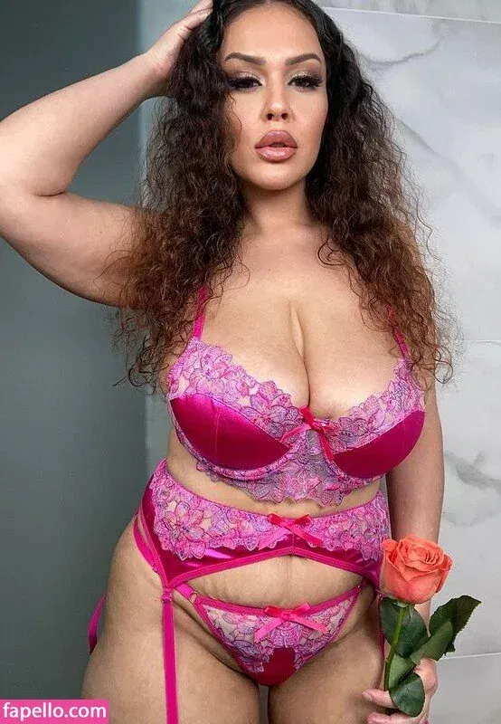 giablaze Onlyfans Photo Gallery 