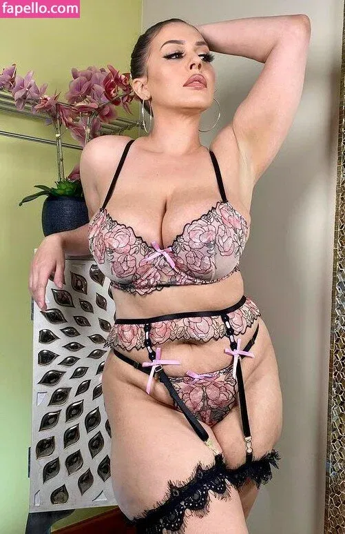 giablaze Onlyfans Photo Gallery 