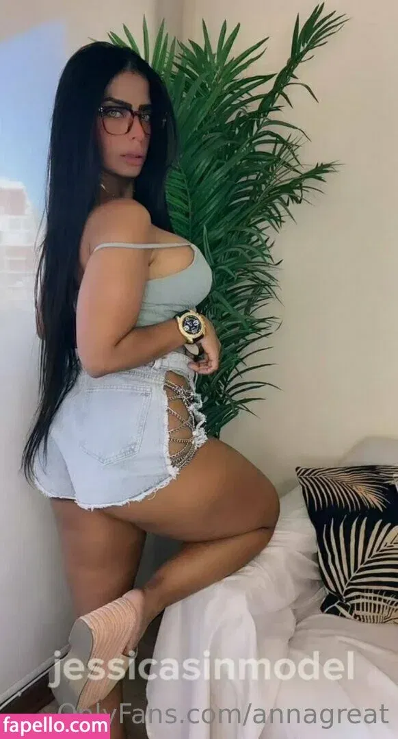 annagreat Onlyfans Photo Gallery 