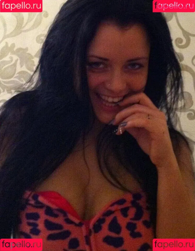 Shona Mcgarty Onlyfans Photo Gallery 