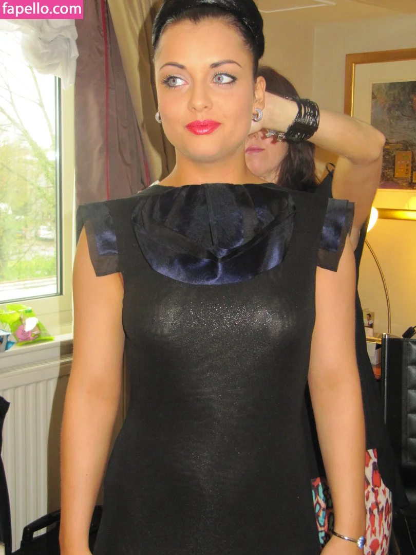 Shona Mcgarty Onlyfans Photo Gallery 