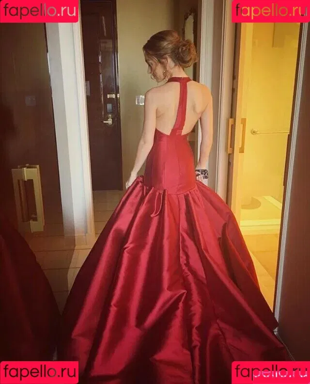 Holly Taylor Onlyfans Photo Gallery 