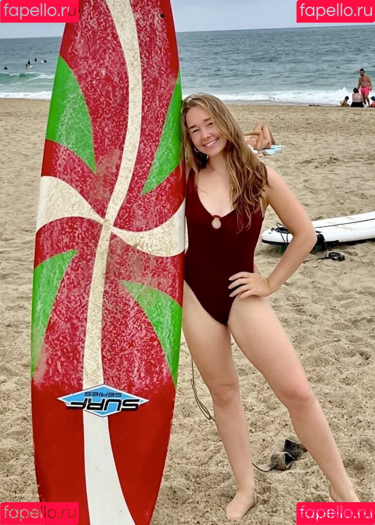 Holly Taylor Onlyfans Photo Gallery 