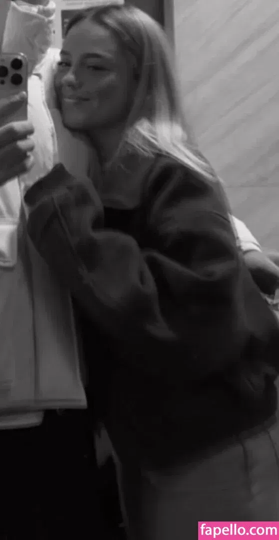 Victoria Sophie Onlyfans Photo Gallery 