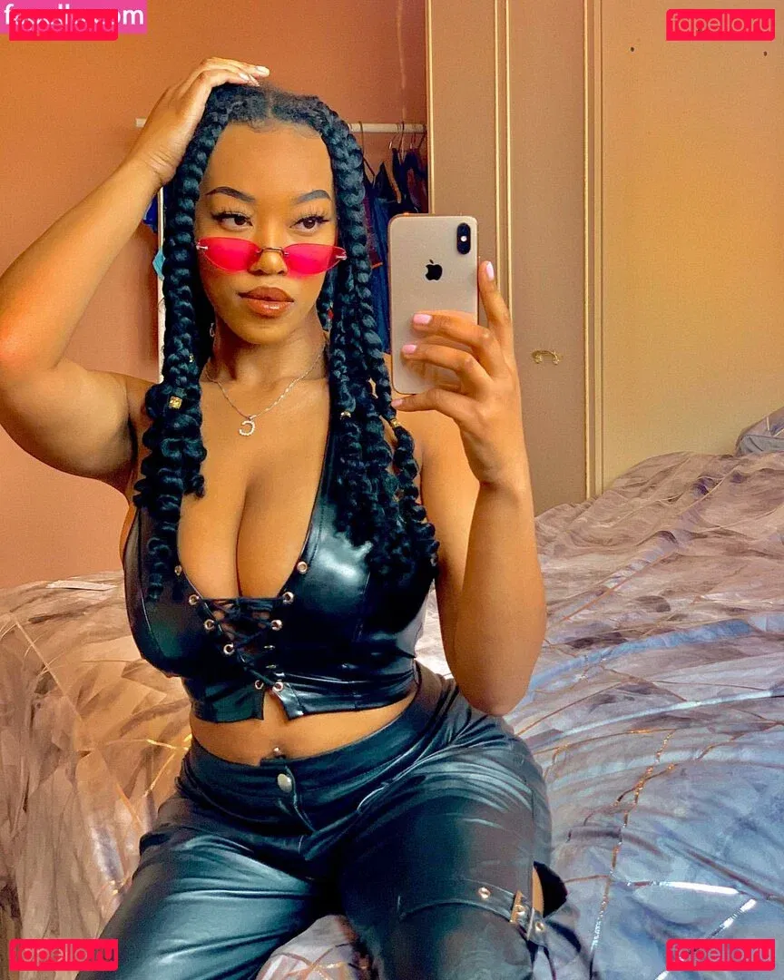 thecleopatraway Onlyfans Photo Gallery 