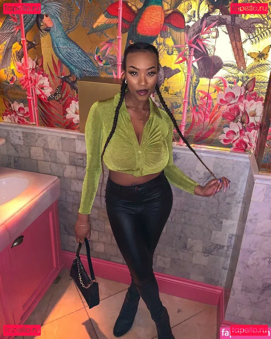 thecleopatraway Onlyfans Photo Gallery 