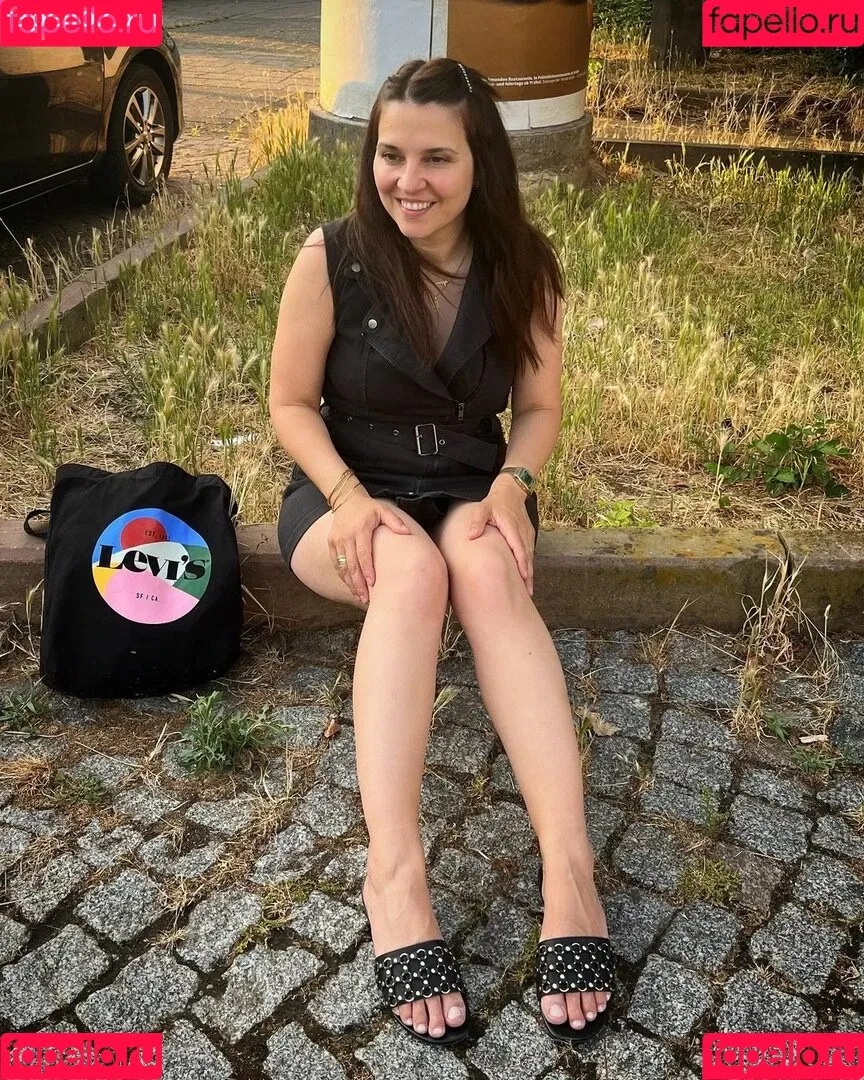 Fatma Mittler Solak Onlyfans Photo Gallery 