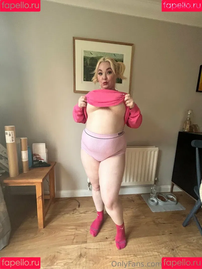 sissyrobin Onlyfans Photo Gallery 