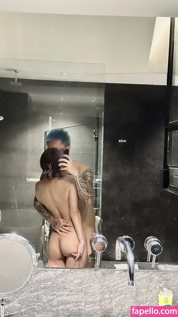 Cola.Smile Onlyfans Photo Gallery 