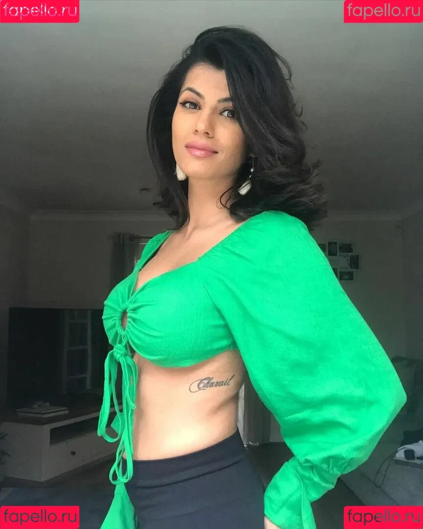 Sureet Kular Onlyfans Photo Gallery 
