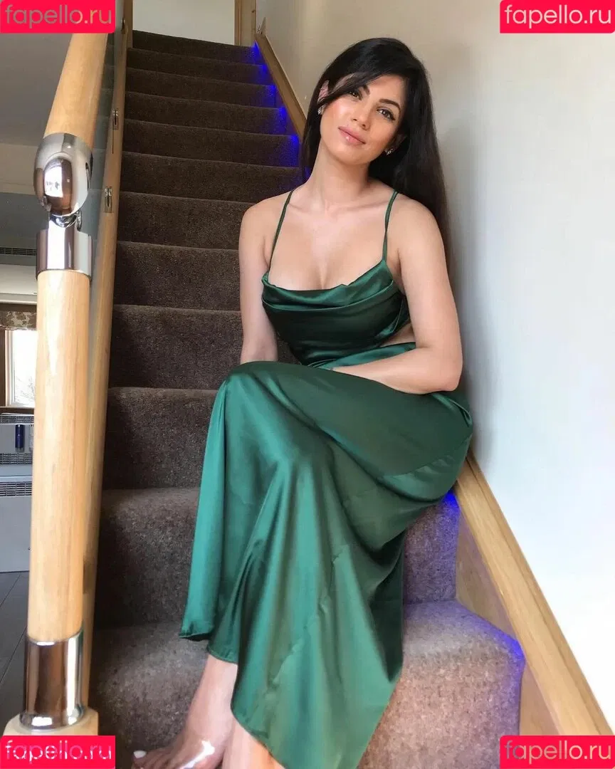 Sureet Kular Onlyfans Photo Gallery 