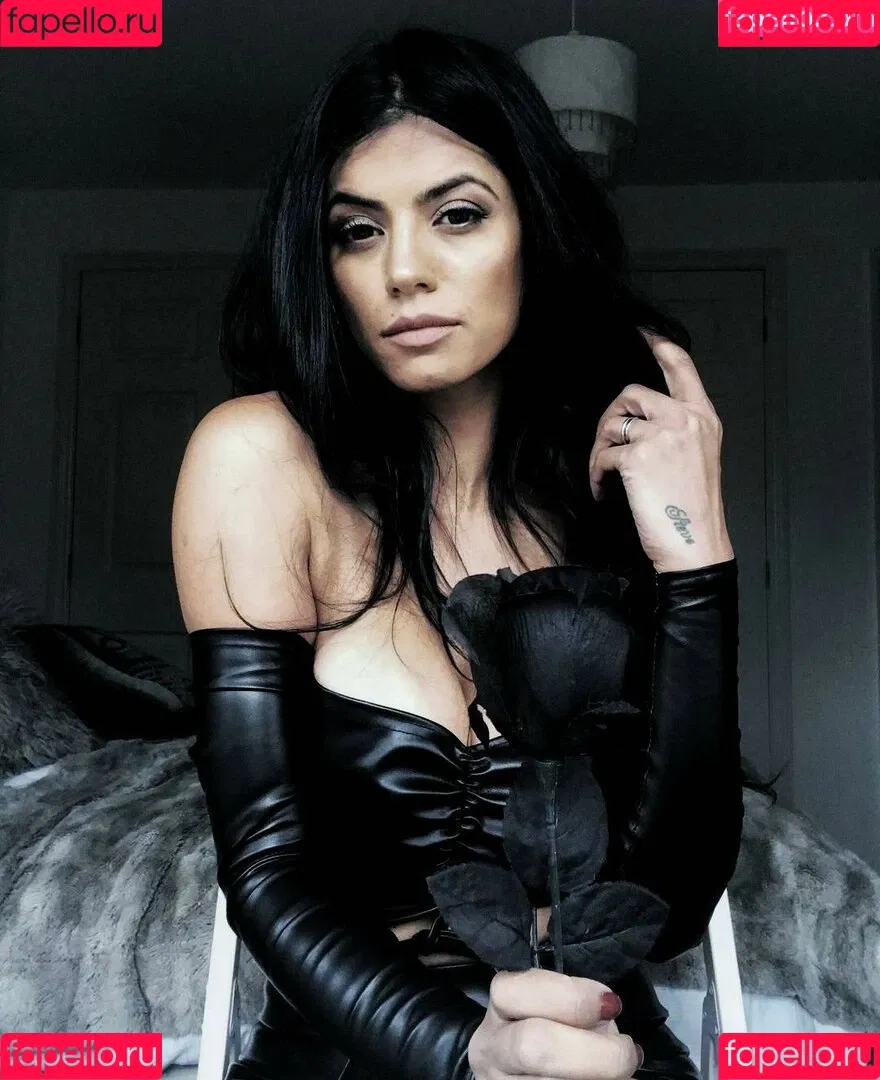 Sureet Kular Onlyfans Photo Gallery 