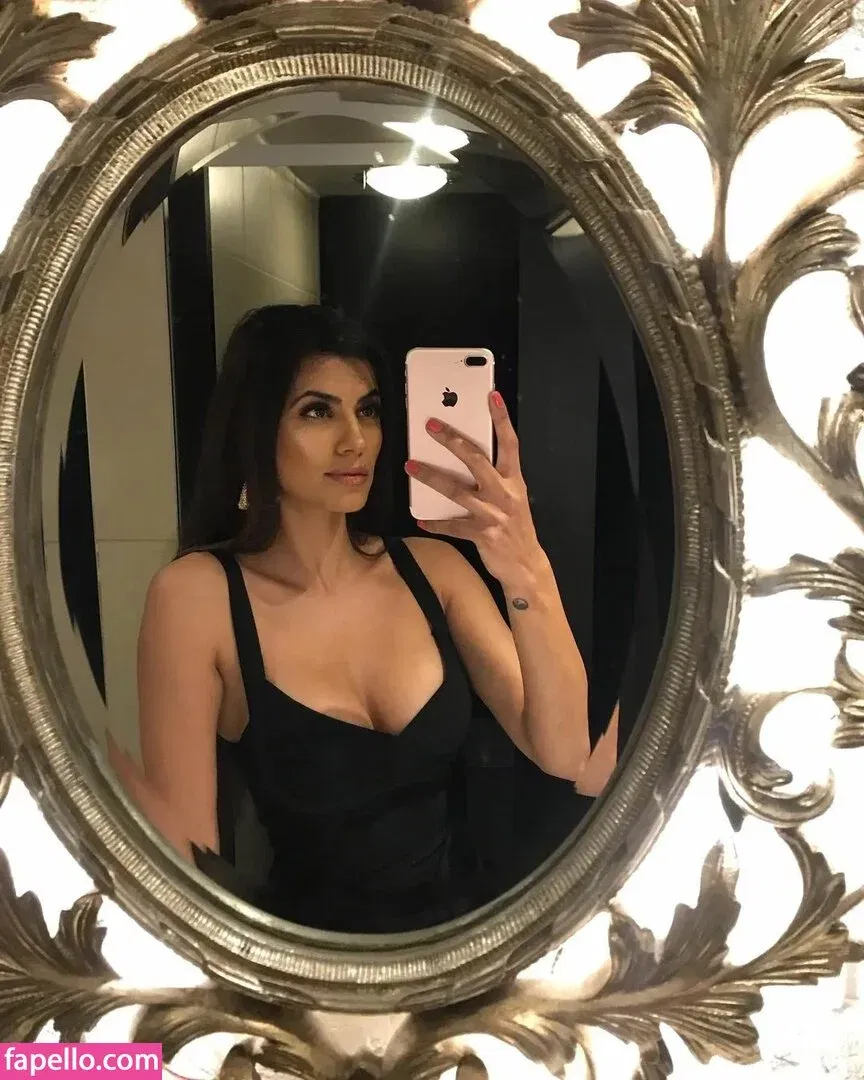 Sureet Kular Onlyfans Photo Gallery 