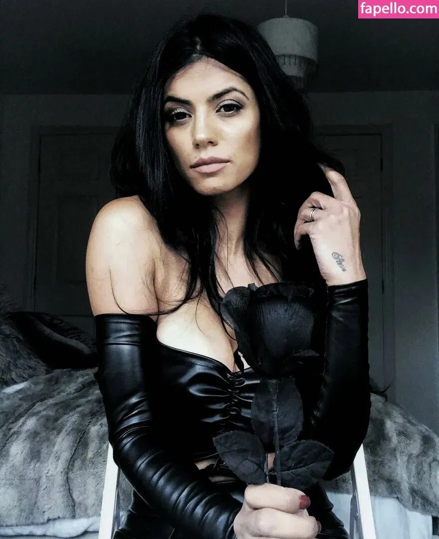 Sureet Kular Onlyfans Photo Gallery 