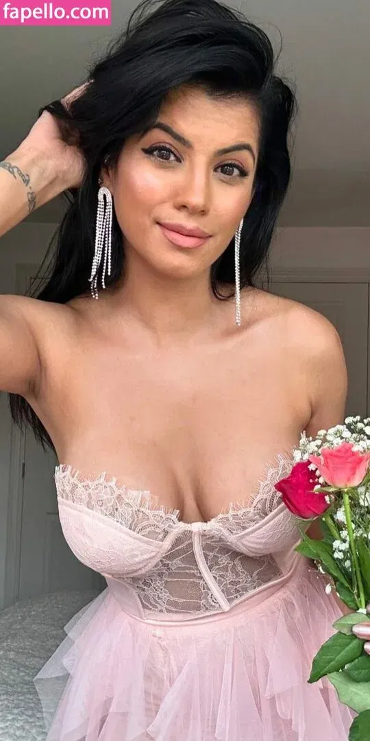 Sureet Kular Onlyfans Photo Gallery 