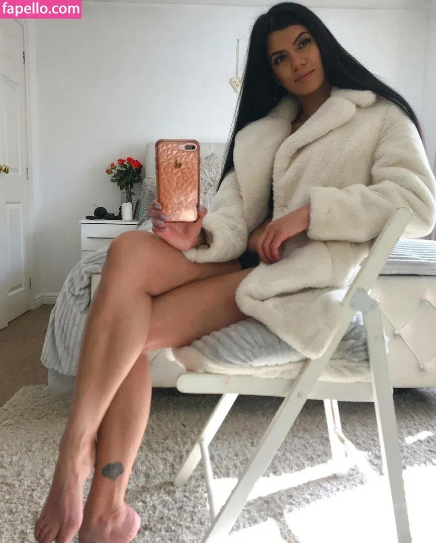 Sureet Kular Onlyfans Photo Gallery 