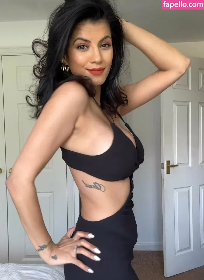 Sureet Kular Onlyfans Photo Gallery 