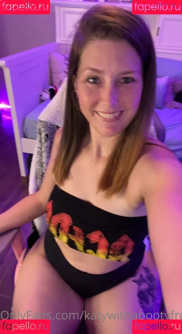 katywithabootyfree Onlyfans Photo Gallery 