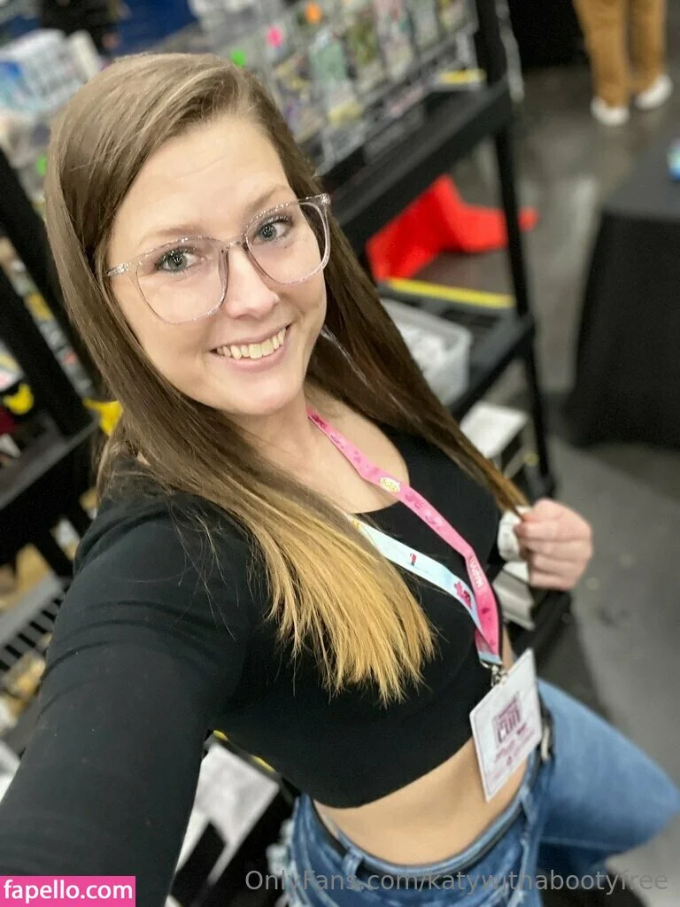 katywithabootyfree Onlyfans Photo Gallery 