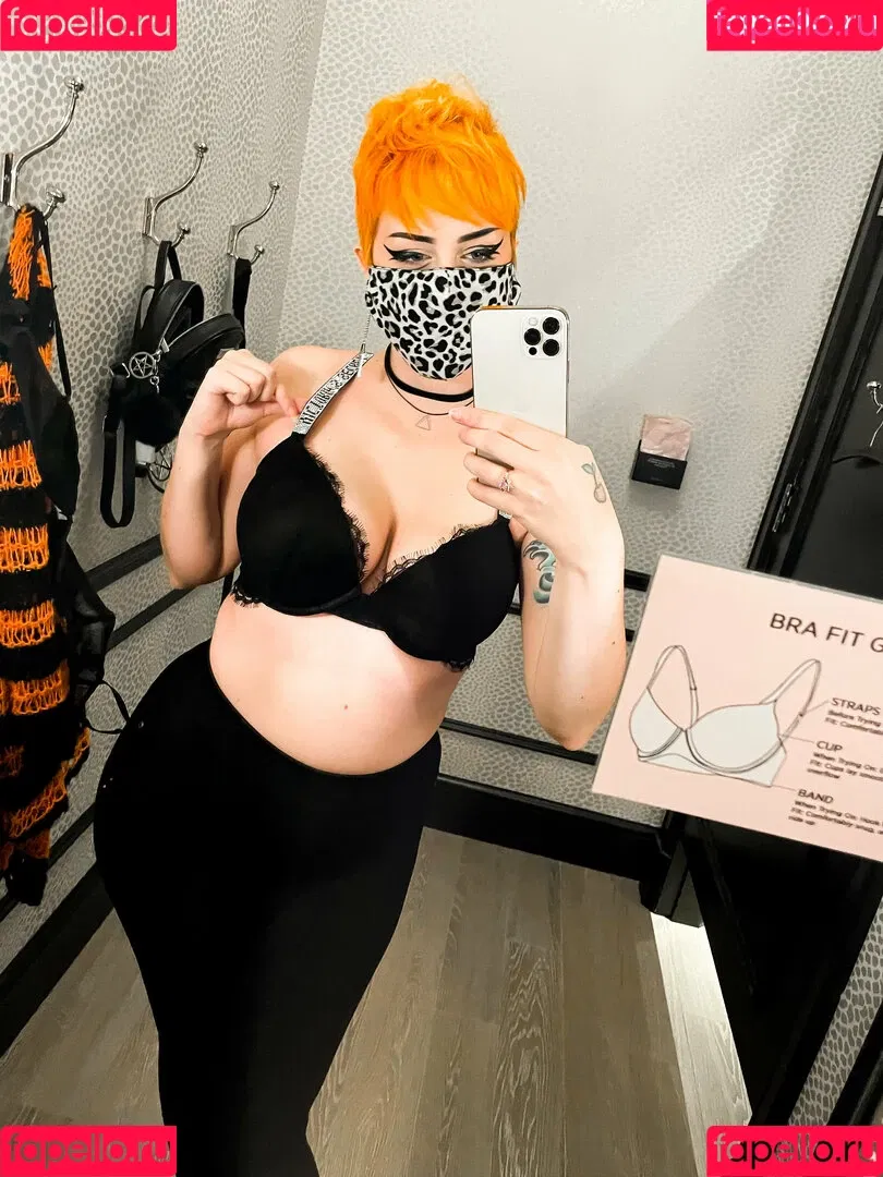 yoemilyreyfree Onlyfans Photo Gallery 