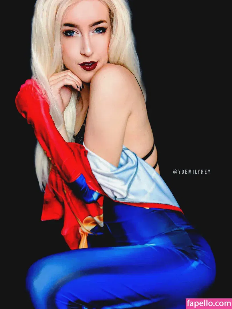 yoemilyreyfree Onlyfans Photo Gallery 