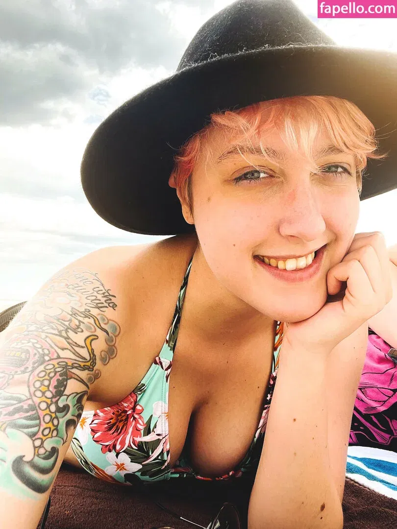 yoemilyreyfree Onlyfans Photo Gallery 