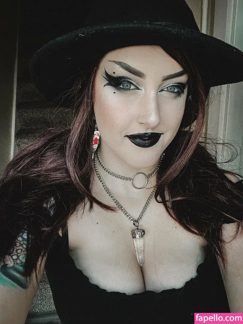 yoemilyreyfree Onlyfans Photo Gallery 