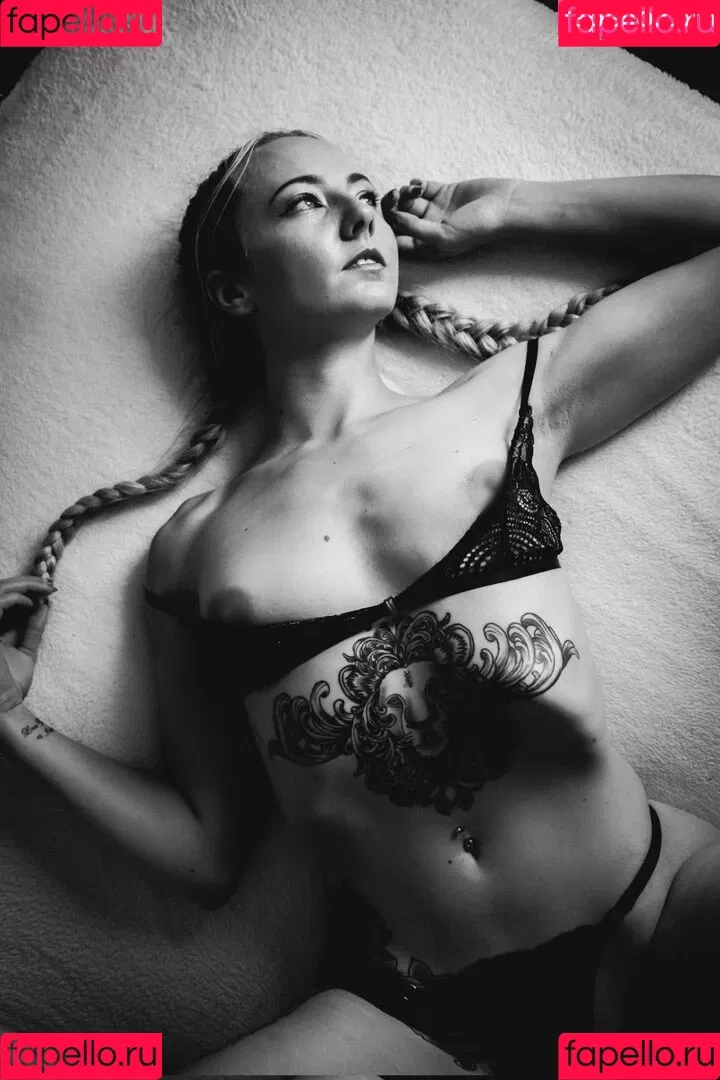 StarInTheMaking Onlyfans Photo Gallery 