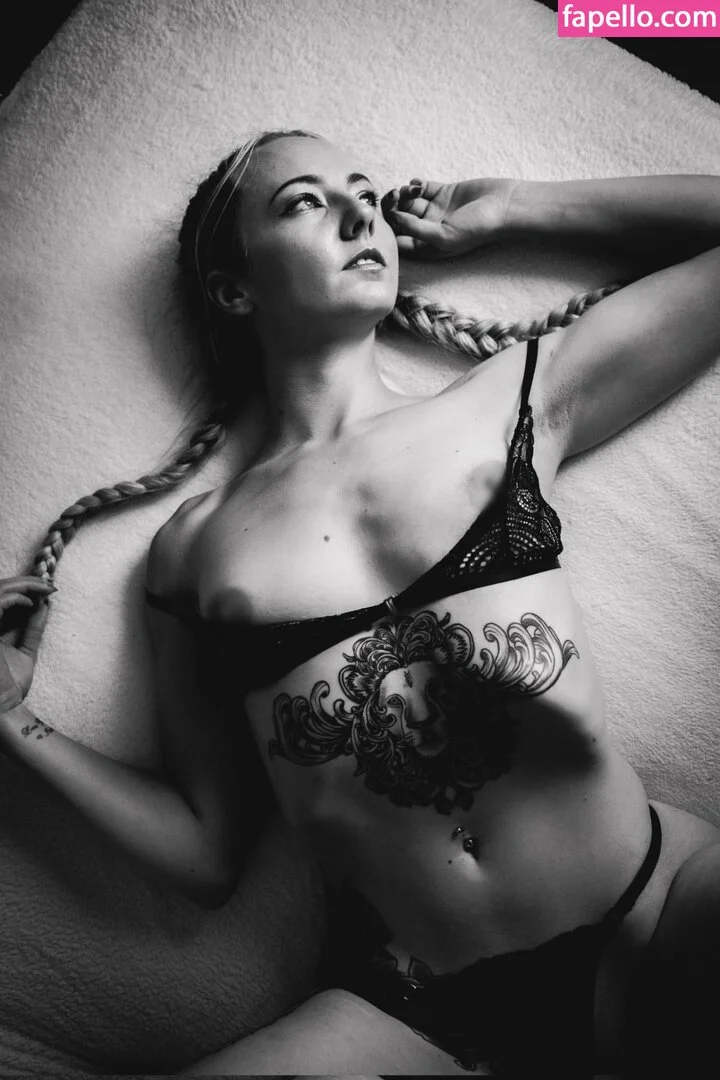 StarInTheMaking Onlyfans Photo Gallery 