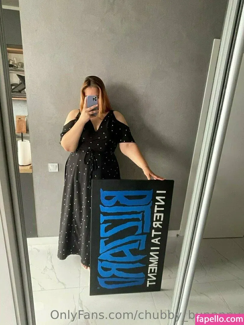 curvy_iris Onlyfans Photo Gallery 