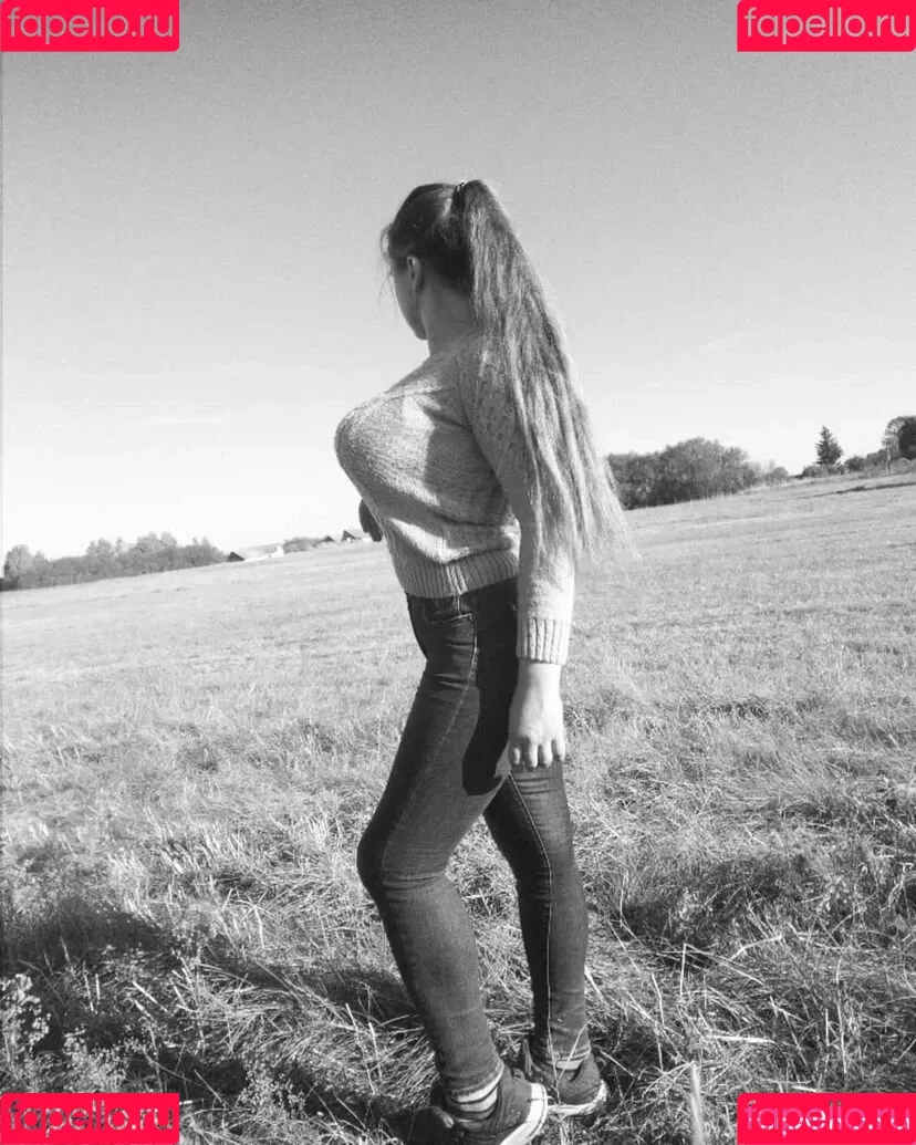 Nadia Onlyfans Photo Gallery 