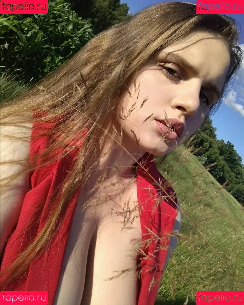 Nadia Onlyfans Photo Gallery 