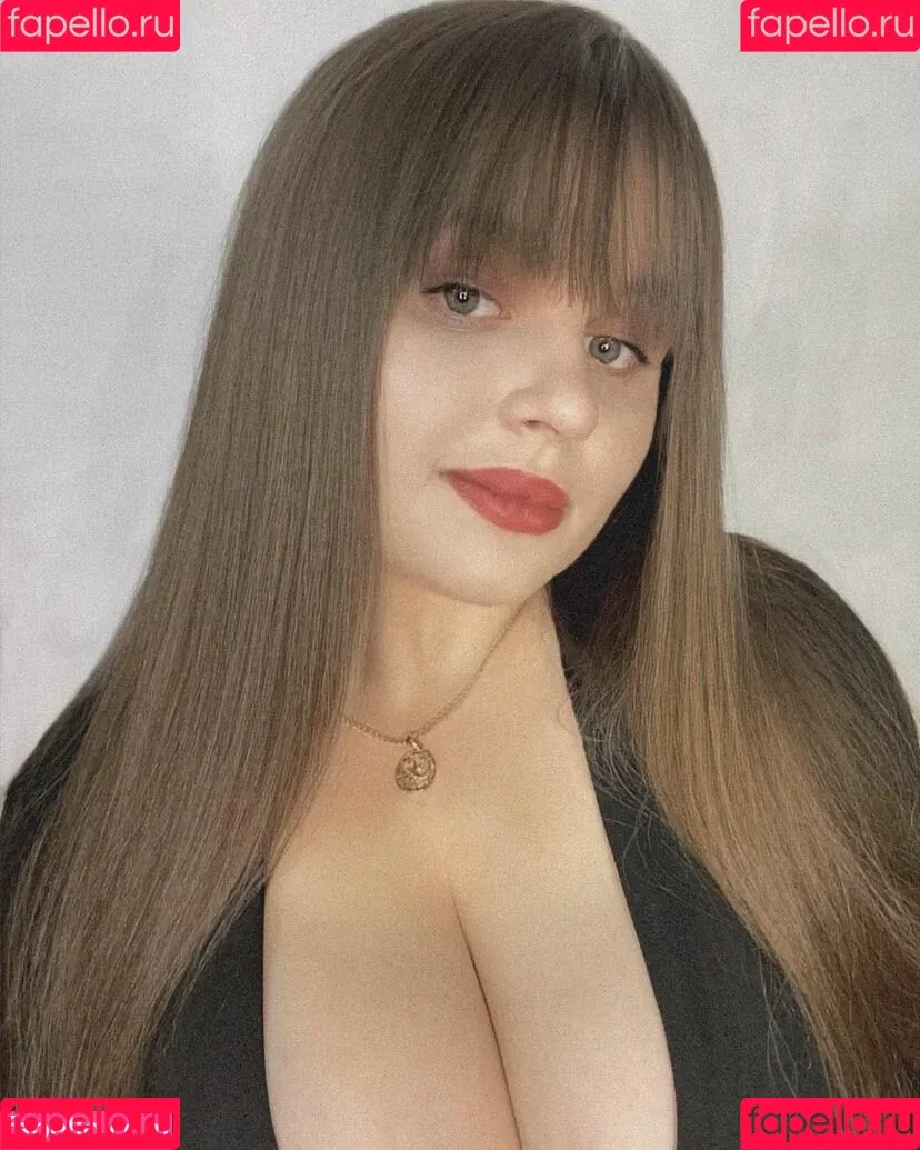Nadia Onlyfans Photo Gallery 