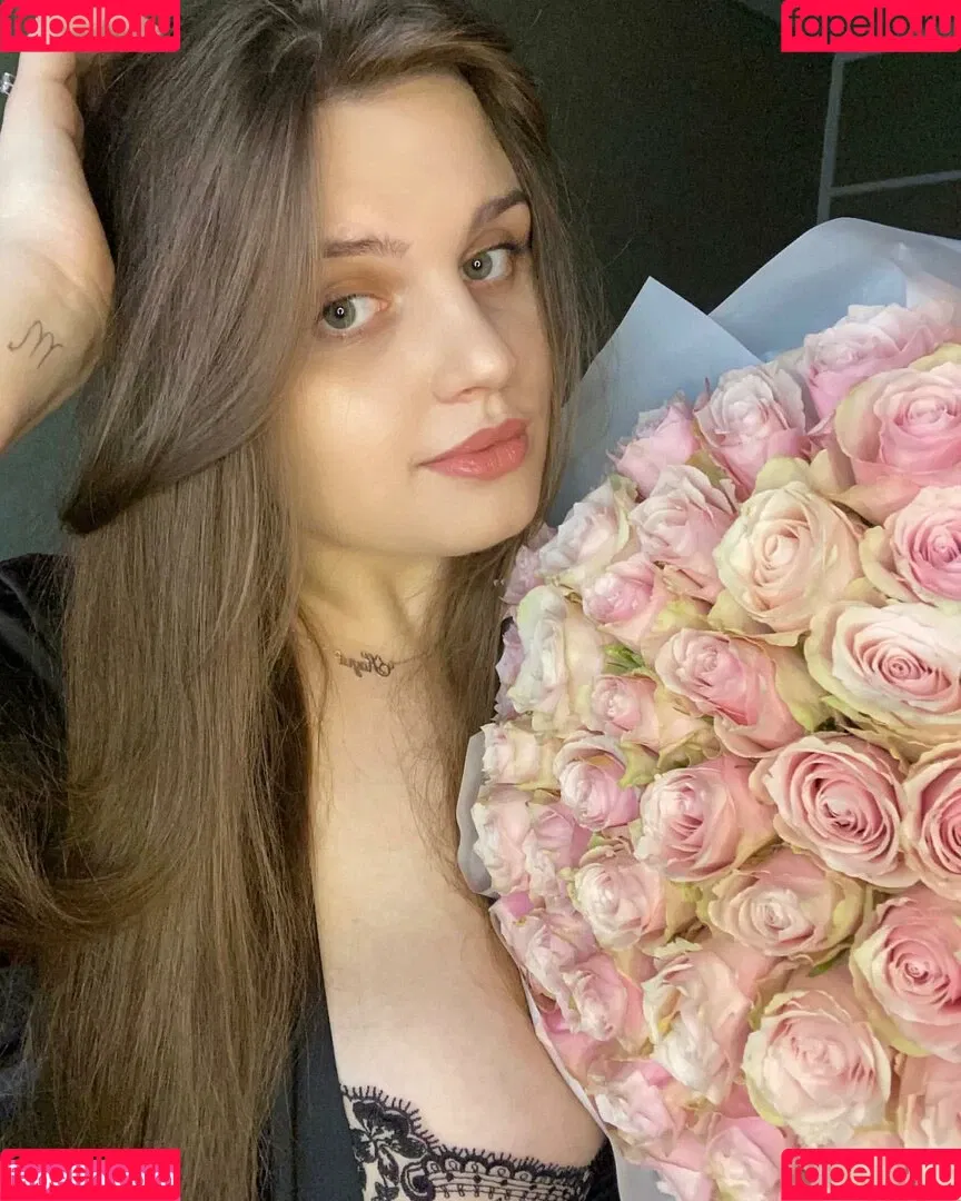 Nadia Onlyfans Photo Gallery 